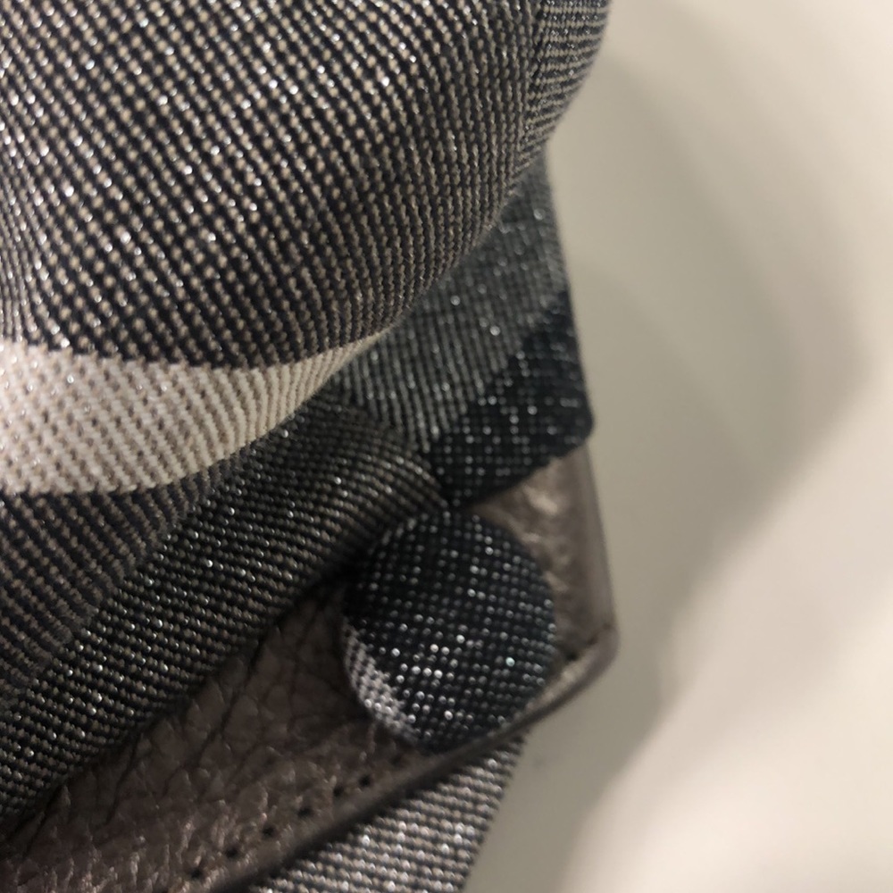 Cute size Medium Burberry hat - Picture 4 of 4